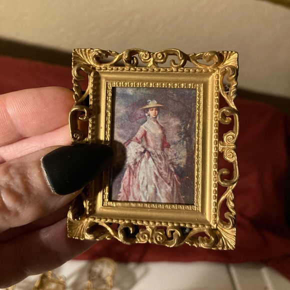 Cutest Dollhouse Furniture - Picture 10 of 11